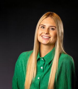 eline bewerkt achtergrond website.jpg